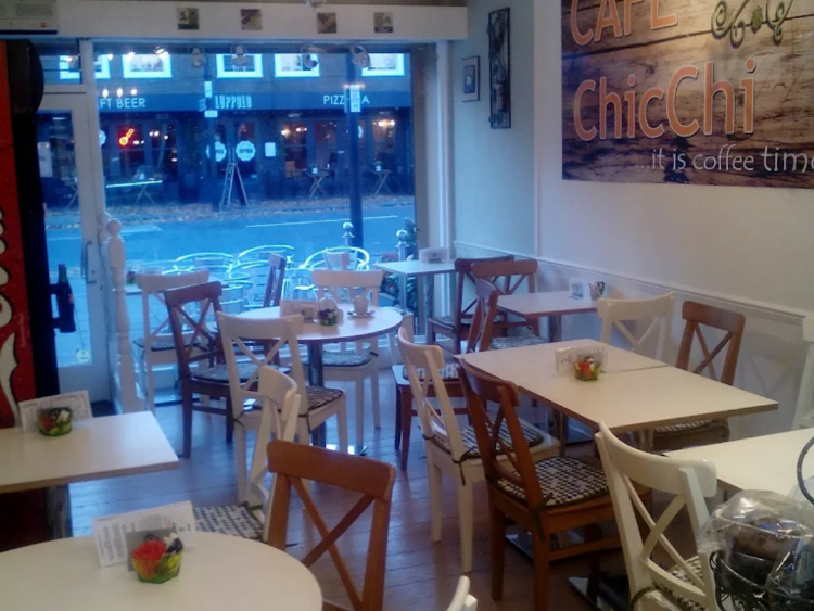 Cafe Chicchi slider image