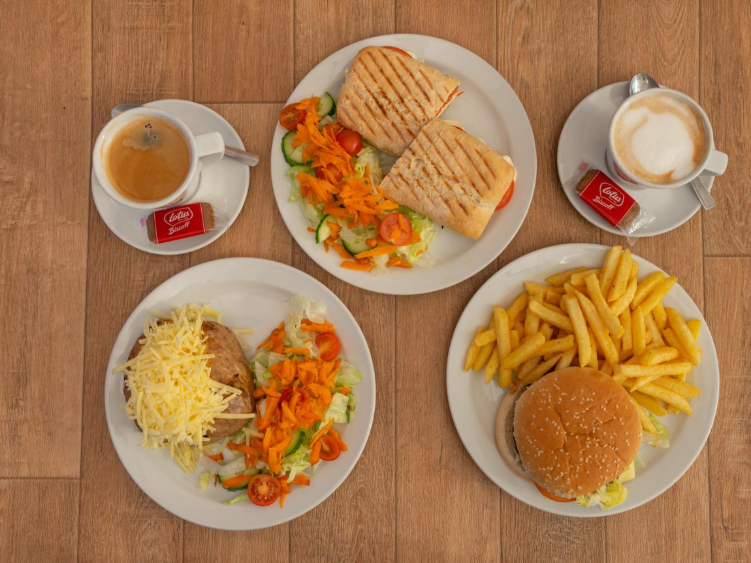 Cafe Chicchi slider image
