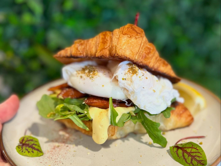 Lakehouse Cafe slider image