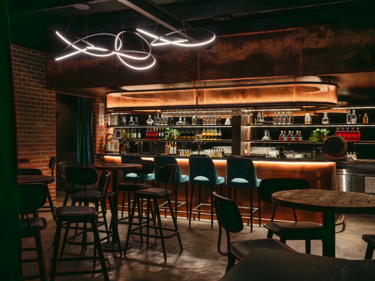 Six-Tricks Distilling Co. slider image