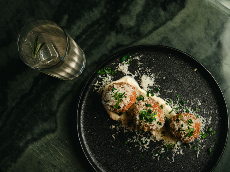 Six-Tricks Distilling Co. slider image