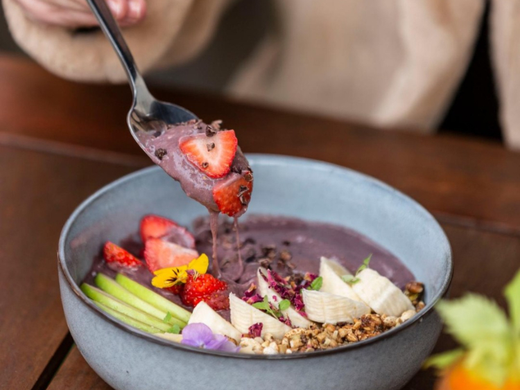 Tonic & Grace slider image