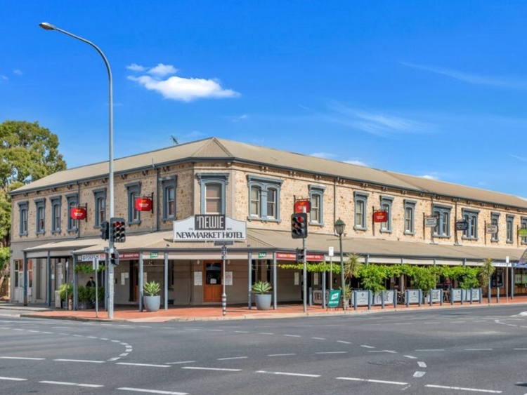 Newmarket Hotel - Port Adelaide slider image
