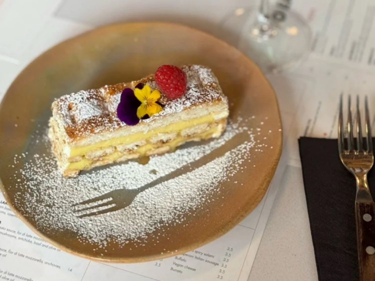 Motherdough Pizza Neapolitan slider image