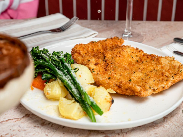 Vinnie's Kitchen & Bar slider image