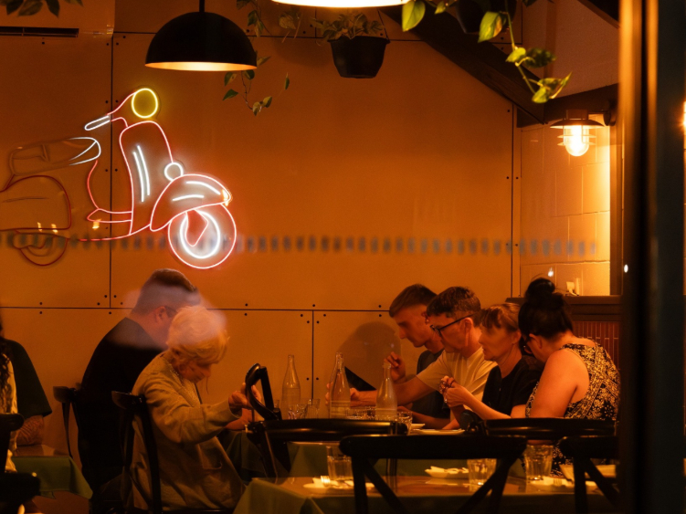 Vinnie's Kitchen & Bar slider image