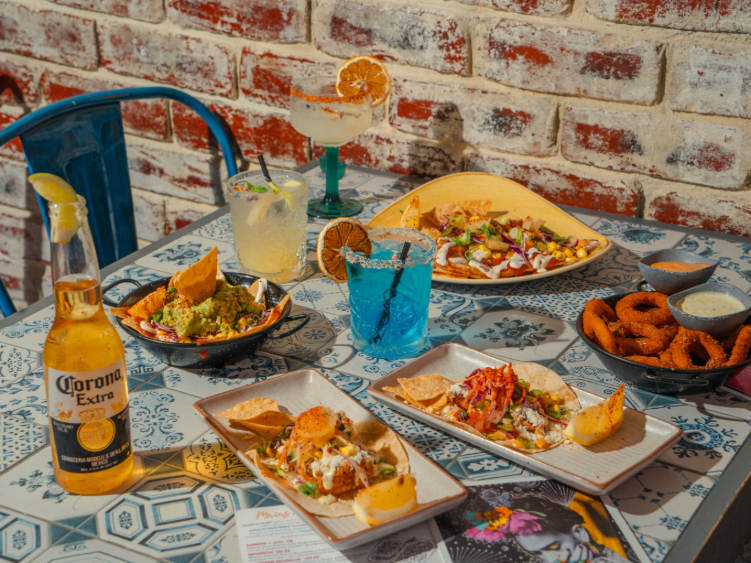 Hecho en Mexico - Newtown  slider image