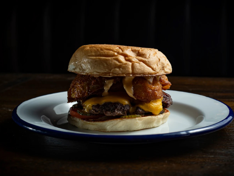 King 326 slider image