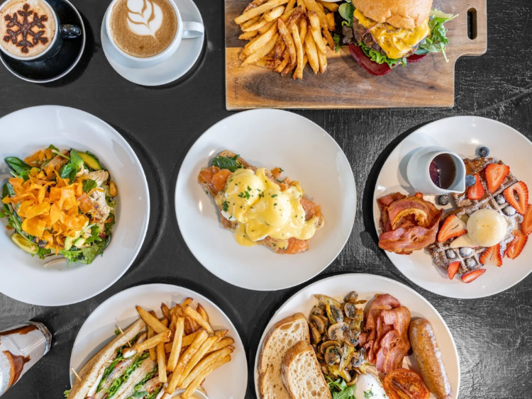 The Peppertree Restaurant slider image