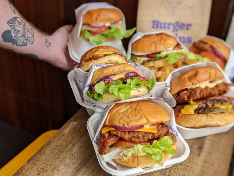 Burger Villains - Tuggeranong slider image