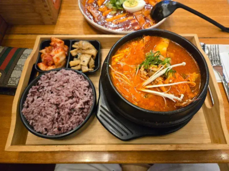 KOKO Korea slider image