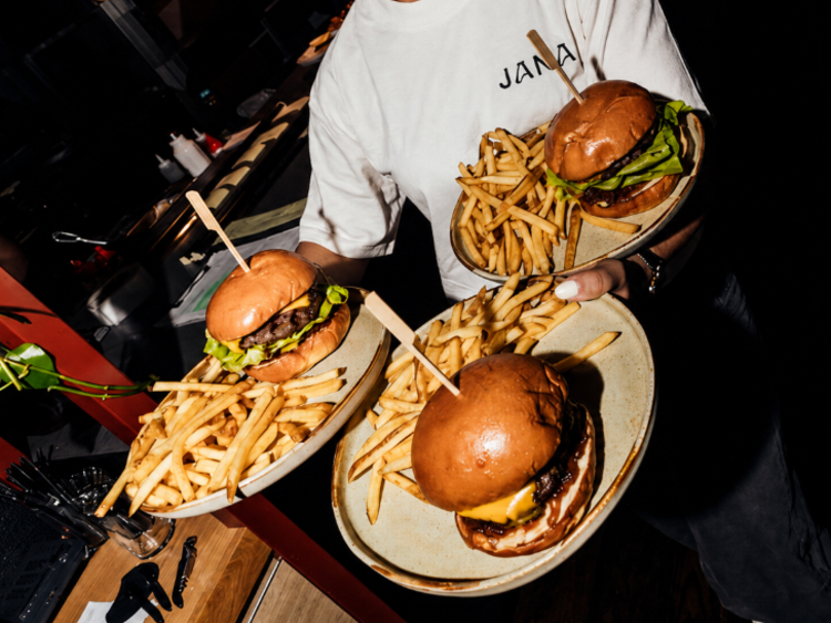 Jana Restaurant & Bar slider image