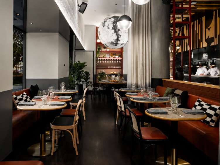 Jana Restaurant & Bar slider image