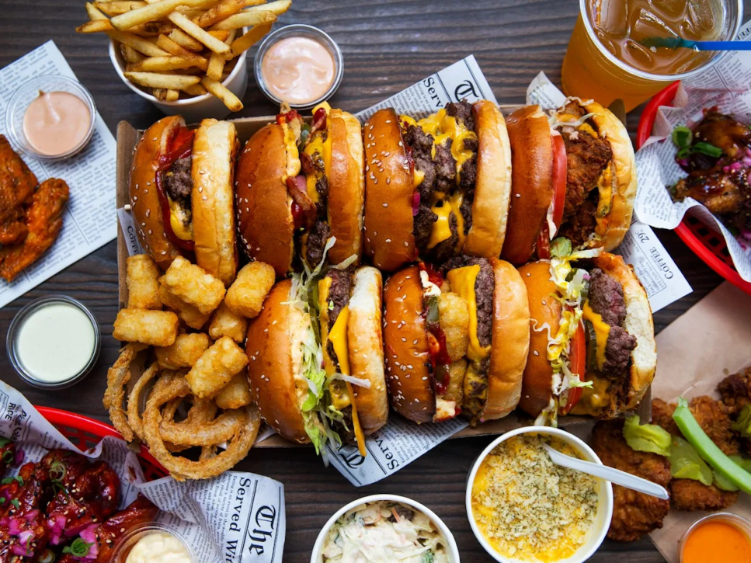 RoyAl's Chicken & Burgers - Wembley slider image