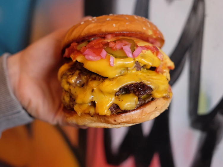 RoyAl's Chicken & Burgers - Wembley slider image