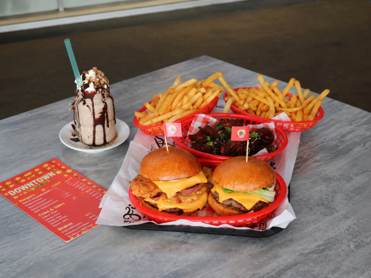 Sideshow Burgers - Cranbourne  slider image