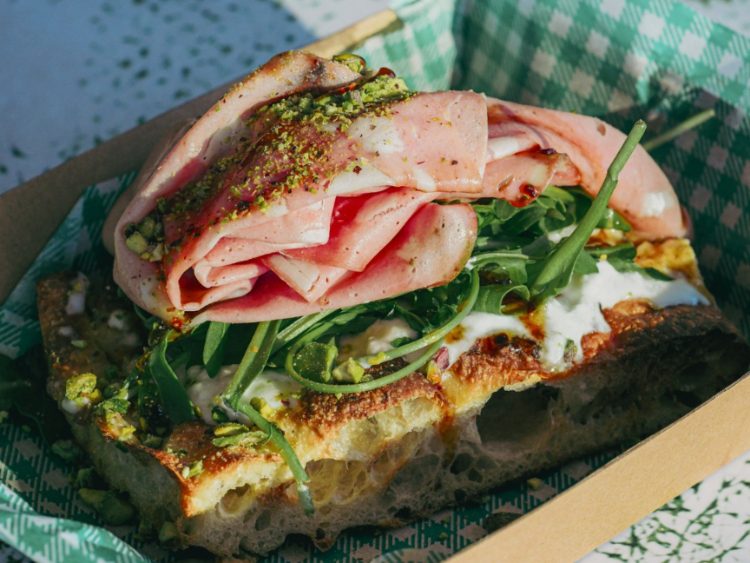 Nonna's Deli slider image