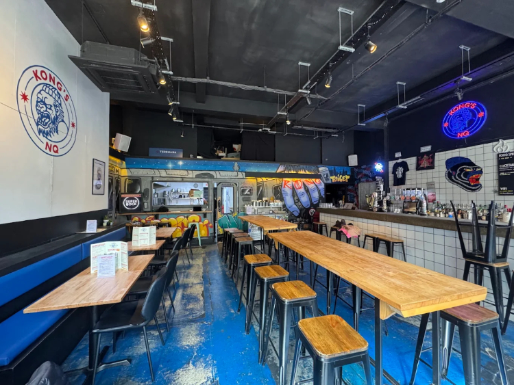 Kong's Chicken Shop slider image