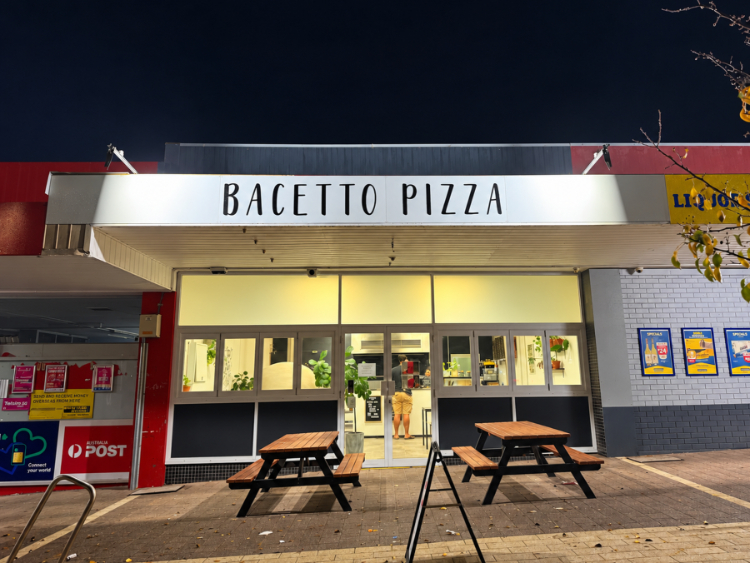 Bacetto Pizza slider image
