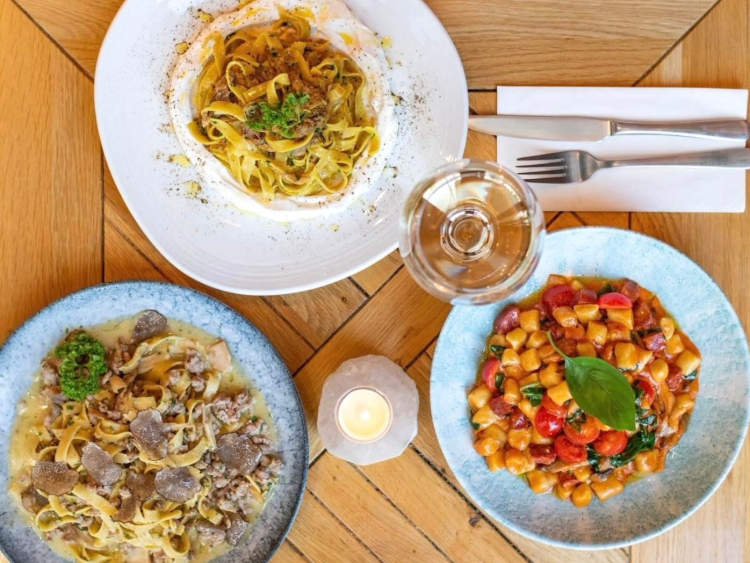 Caminata slider image