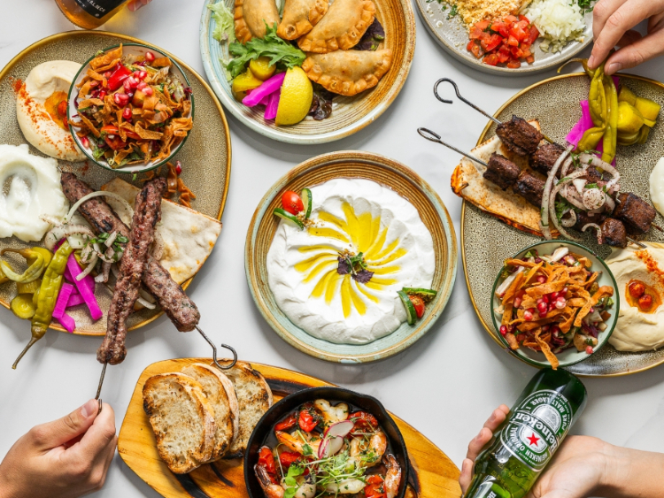 Madera Lounge slider image