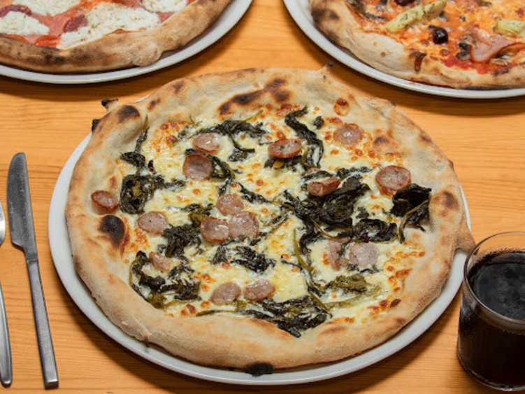 250 Pizza Lab slider image