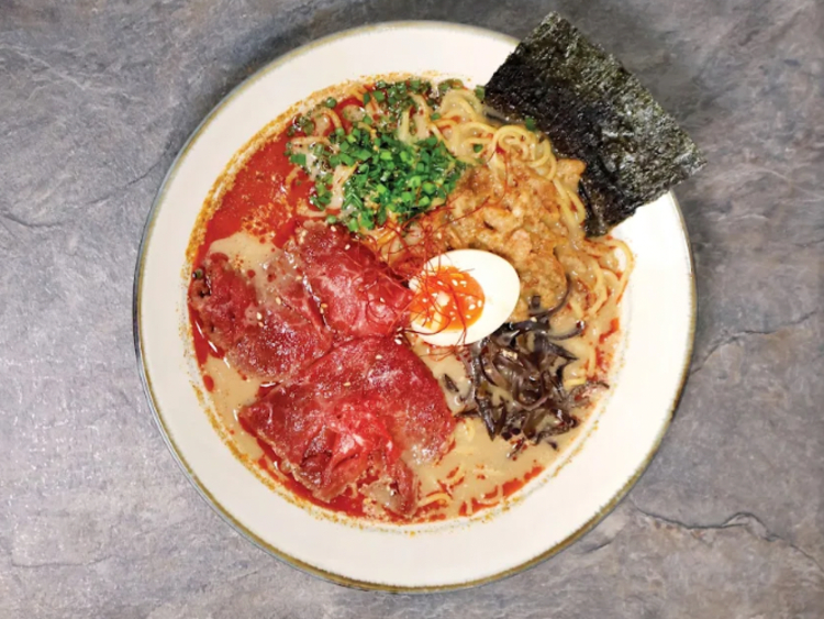 Aino Dining slider image