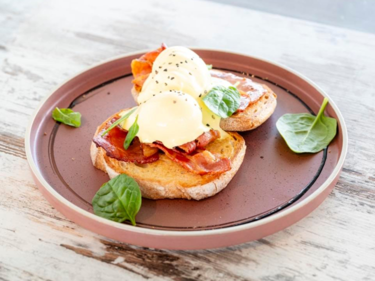 Zoie Cafe slider image