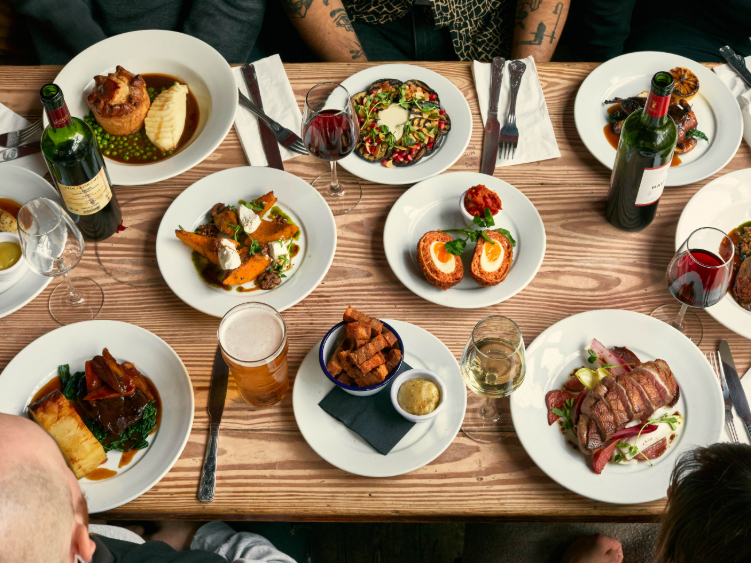 Three Crowns - Stoke Newington slider image