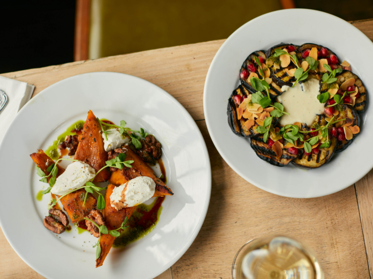 Three Crowns - Stoke Newington slider image