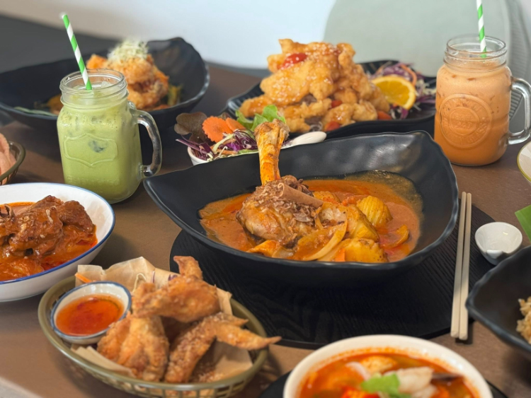 Samila Thai Restaurant slider image