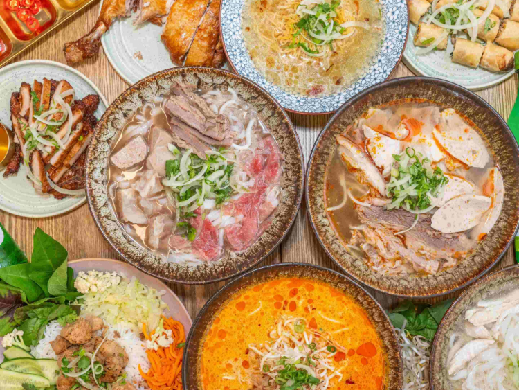 Pho Table slider image