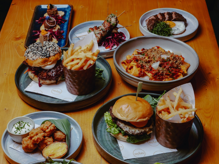 Nyla's - Chapel Allerton slider image