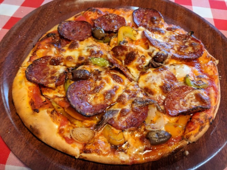 Zio Pino Pizzeria slider image