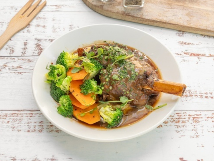 Midland Tavern Bar & Grill slider image