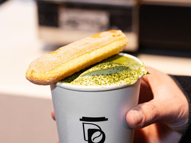 Dedys Cafe Potts Point slider image