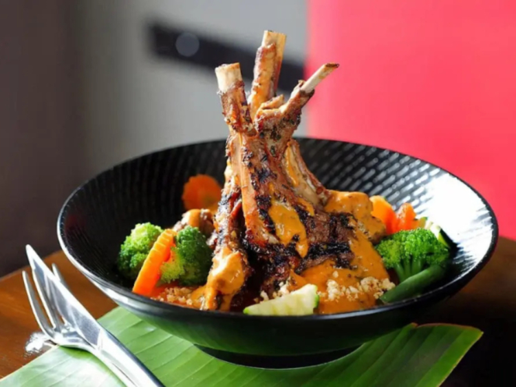 Thainamic Restaurant slider image