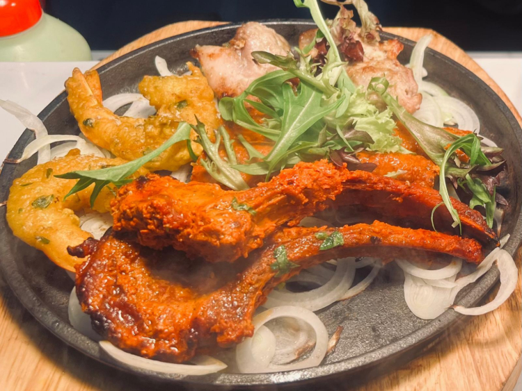 Aao Jee Traditional Indian Restaurant - Fraser slider image