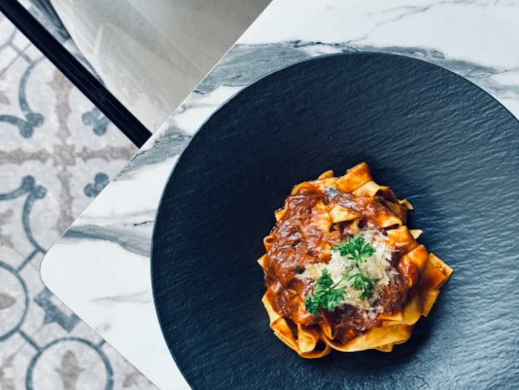 Monterre Restaurant & Bar - Battersea slider image