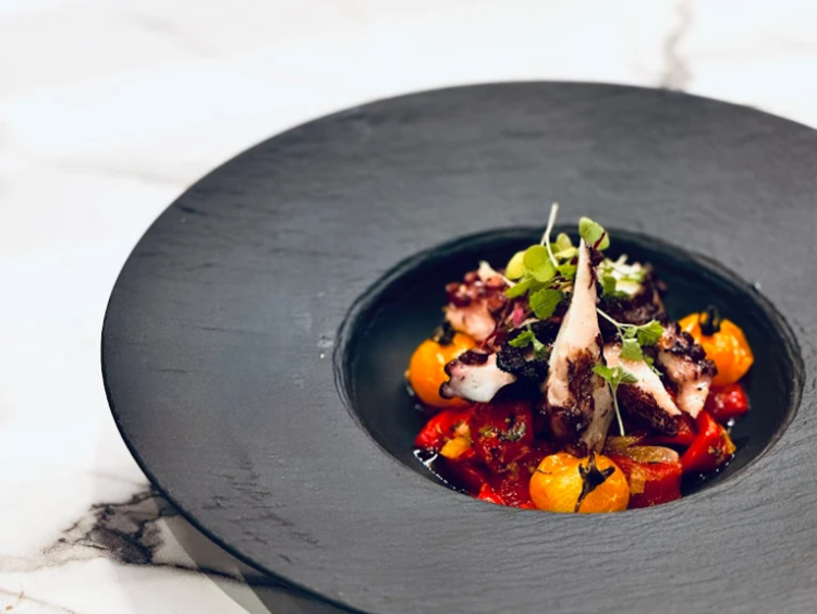 Monterre Restaurant & Bar - Battersea slider image