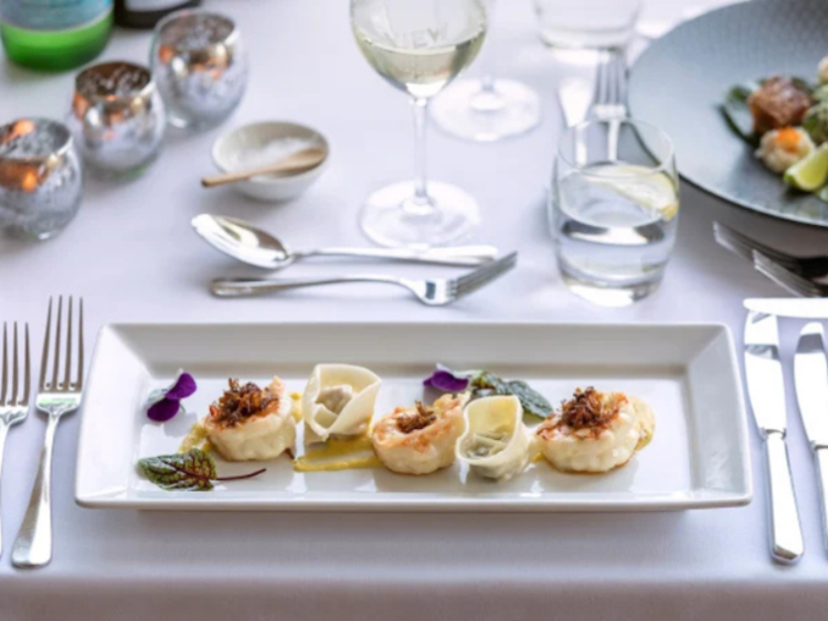 LB Restaurant slider image