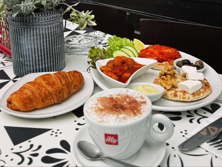Pardis Restaurant slider image