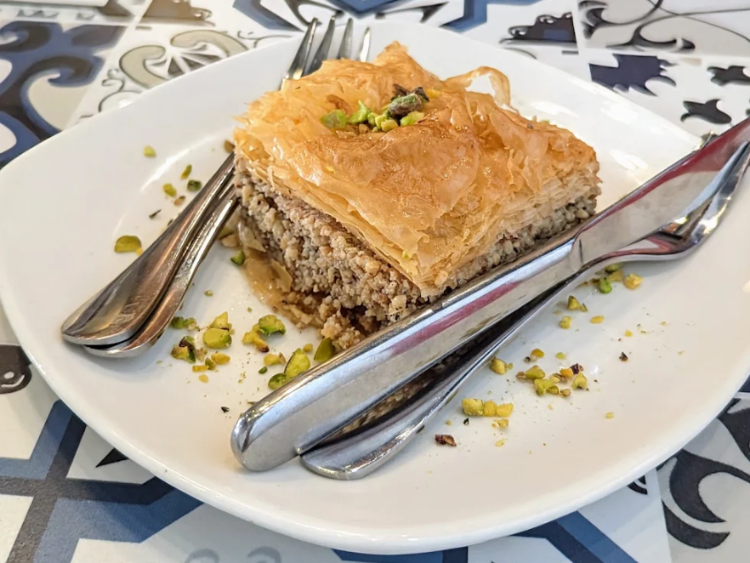 Pardis Restaurant slider image