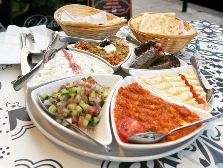 Pardis Restaurant slider image