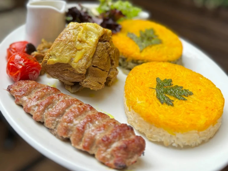 Pardis Restaurant slider image