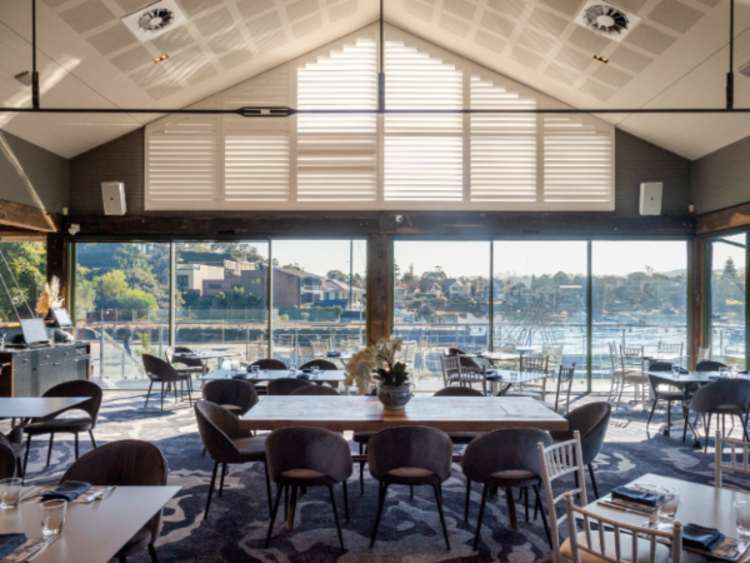 Deckhouse slider image