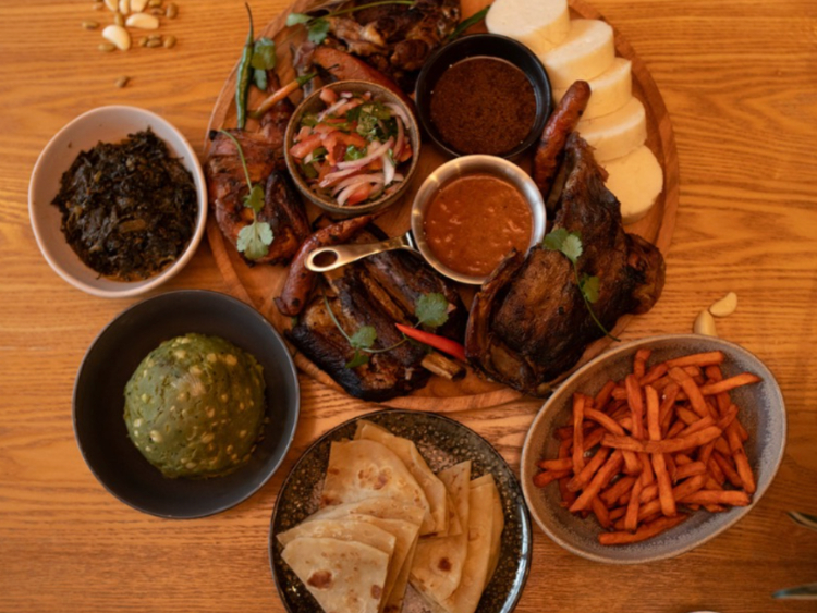 Safari Lounge - Grill & Bar slider image