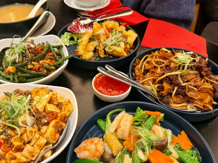 Lotus Lounge Chinese Restaurant slider image