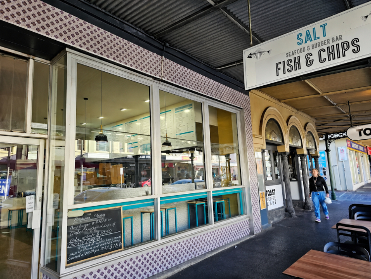 Salt Seafood & Burger Bar slider image