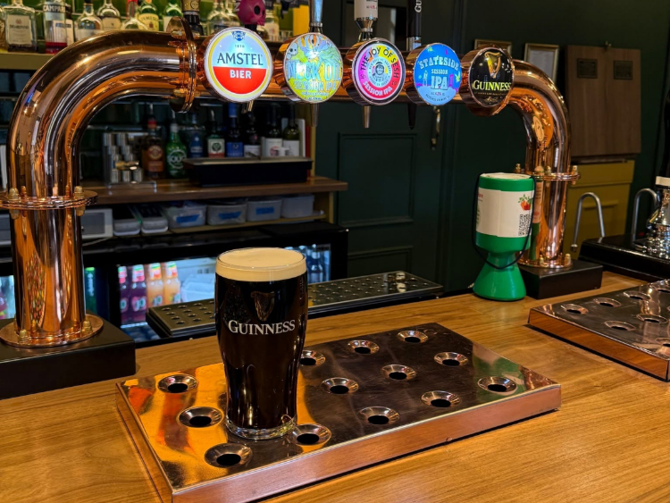 The Crown Tavern slider image